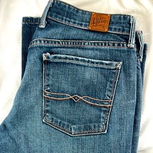 Lucky Brand jeans, Classic Chic Style, size 6/28, boot cut, LOVE THESE